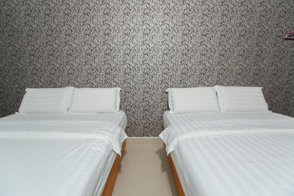 1 โฮเต็ล มะห์โกตา เชรัส Hotel เชอราส ภายนอก รูปภาพ