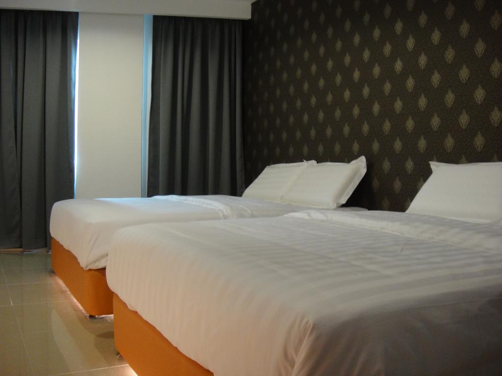 1 โฮเต็ล มะห์โกตา เชรัส Hotel เชอราส ภายนอก รูปภาพ