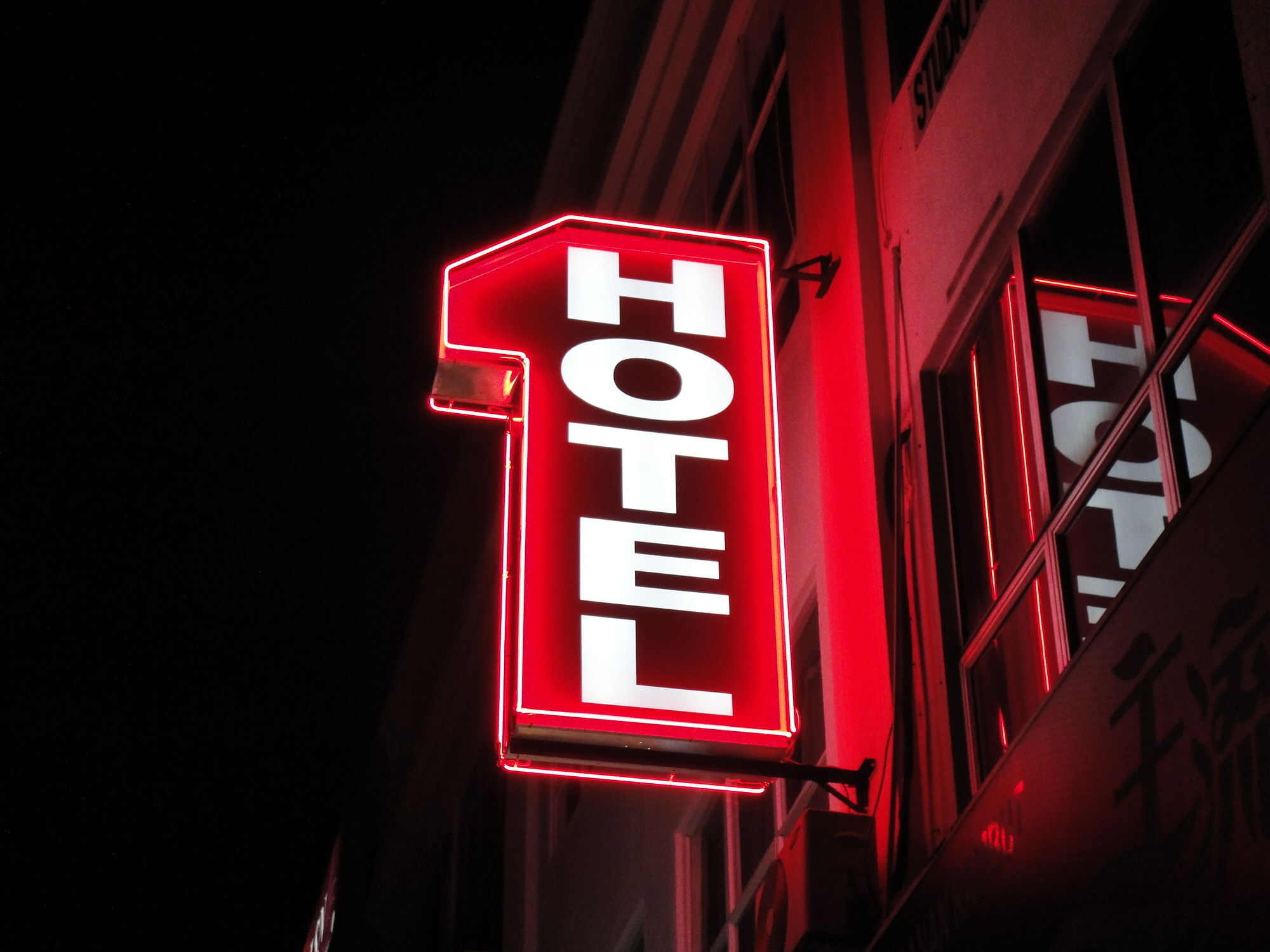 1 โฮเต็ล มะห์โกตา เชรัส Hotel เชอราส ภายนอก รูปภาพ